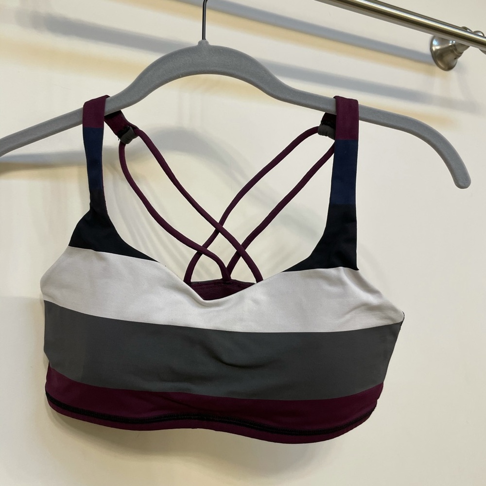Lululemon Free to Be Bra